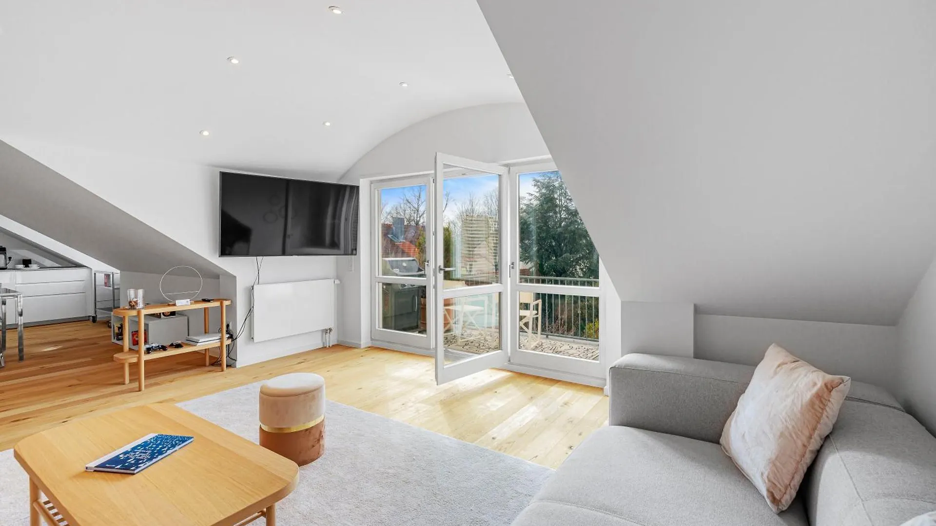 Hot! Design Loft Apartment Ottobrunn